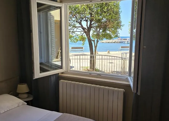 Lägenhet Seaside Petrcane