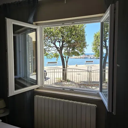 Apartment Seaside Petrčane