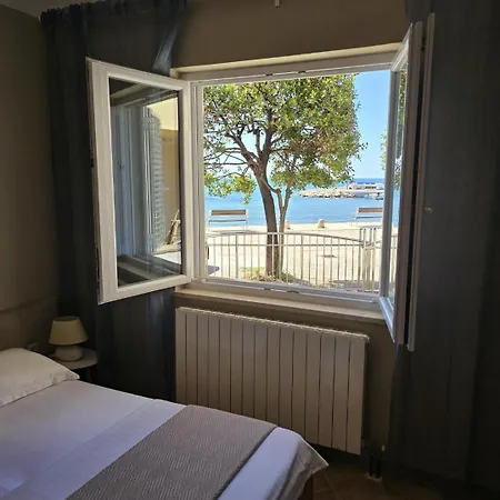 Apartment Seaside Petrcane