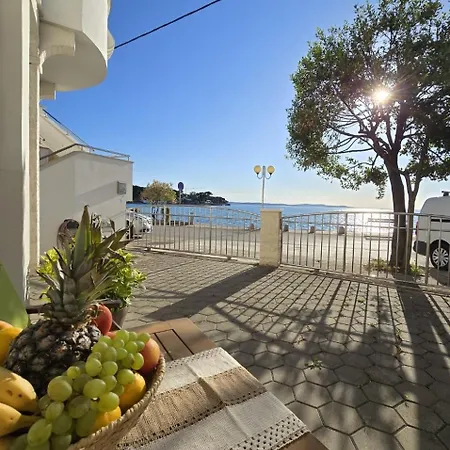 Seaside Apartmán *